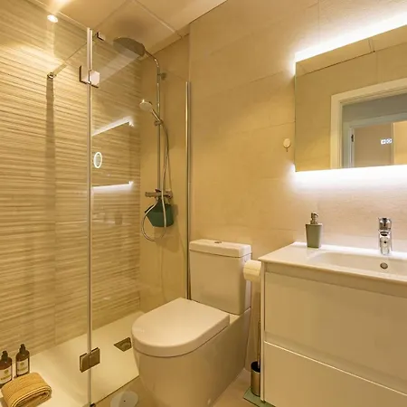 Centre-terrace, Pool, Parking & Home-office Apartment Tarifa