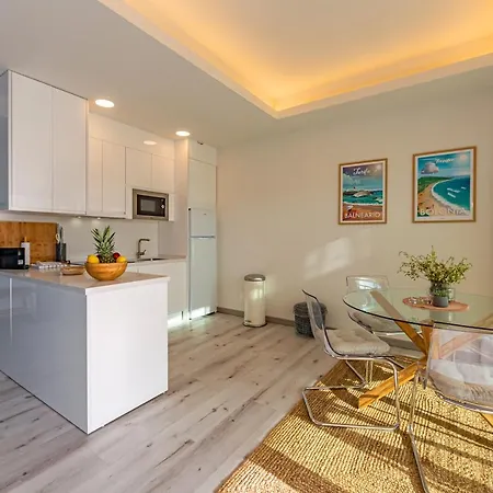 Centre-terrace, Pool, Parking & Home-office