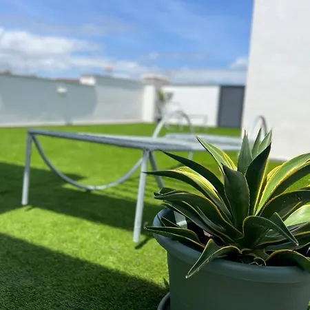 Centre-terrace, Pool, Parking & Home-office * Tarifa